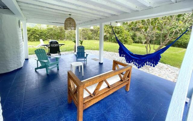 Hermosa Casa frente al Río