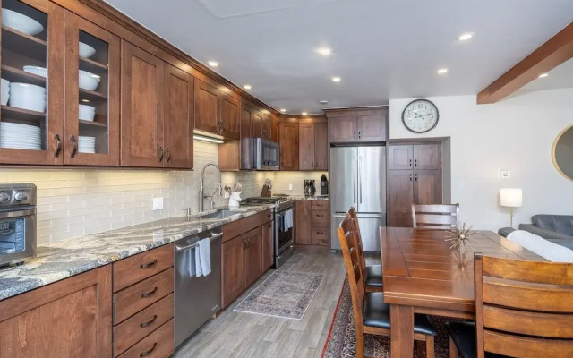 Northstar 6 3 Bedroom Condo by RedAwning