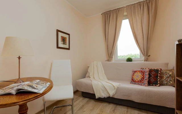 Apartment With Three Bedrooms by Renters