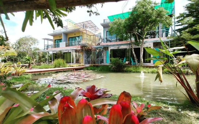 River CoCo Amphawa