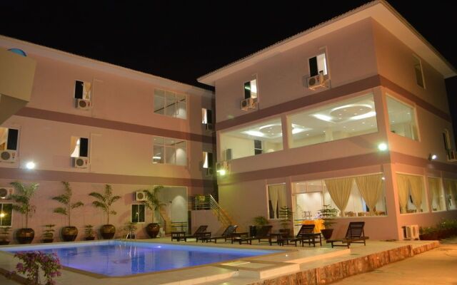 Shwe Poe Eain Hotel 1