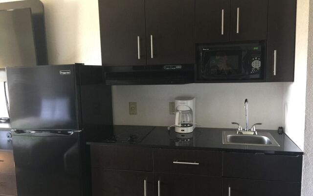 Travelodge Inn And Suites Pensacola