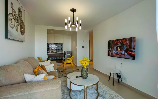 Lux Suites Astoria Apartments Lavington