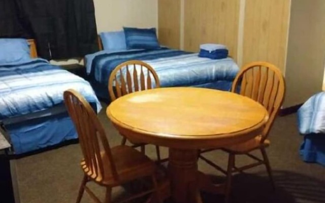 Marinette Inn