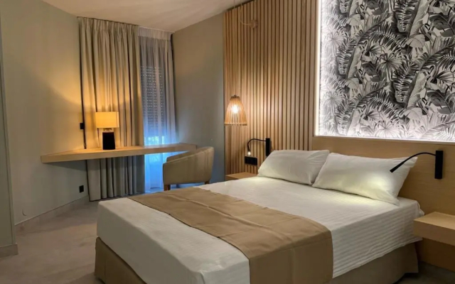 Hotel Noy