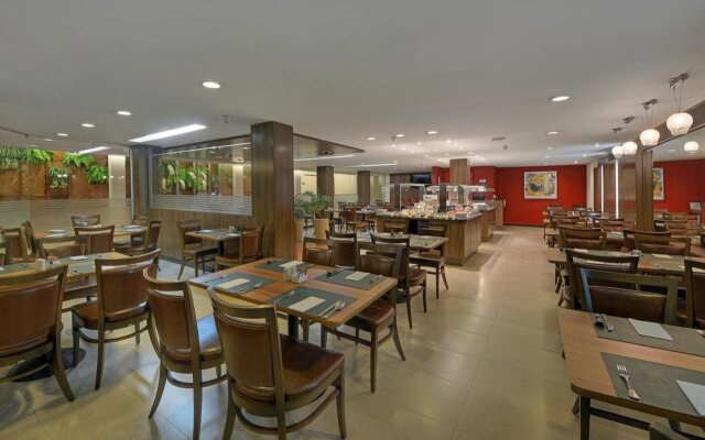 Hotel Deville Curitiba