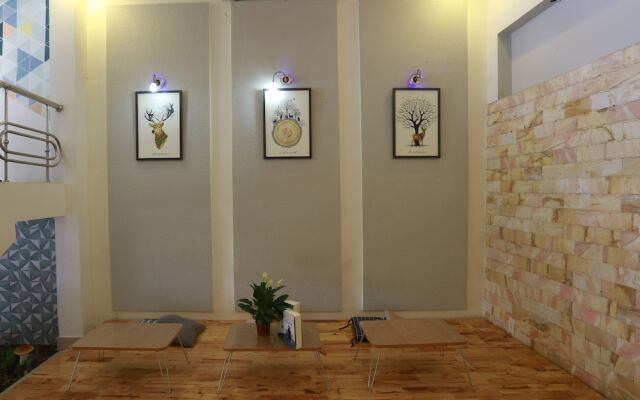 Santi Homestay DaNang