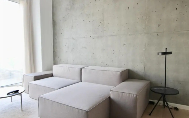 Cool 1-bed w new Yorker Vibes and Private Terrace