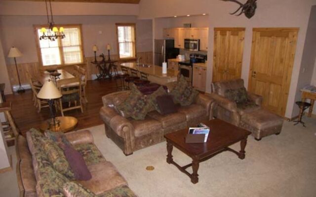 Buffalo Lodge by Summit County Mountain Retreats