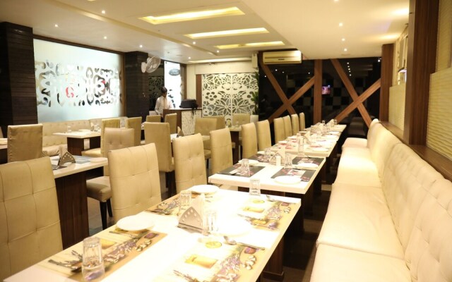 Hotel Poonam Plaza