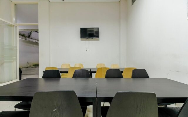 RedDoorz near Samarinda Central Plaza