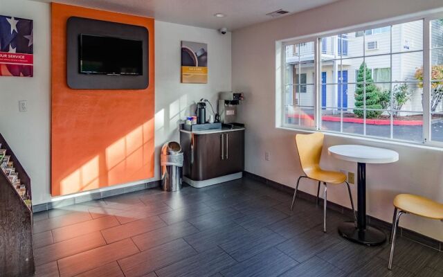 Motel 6 Gresham