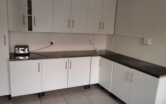 monument western guesthouse