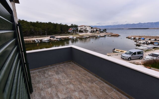 House Luxury Stone Villa Vir