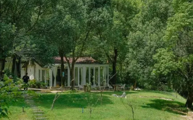Habitat Creek Villa