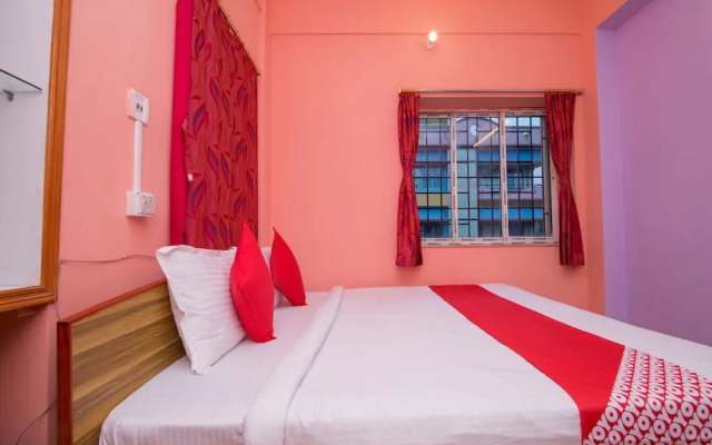 OYO 10880 Silver Inn