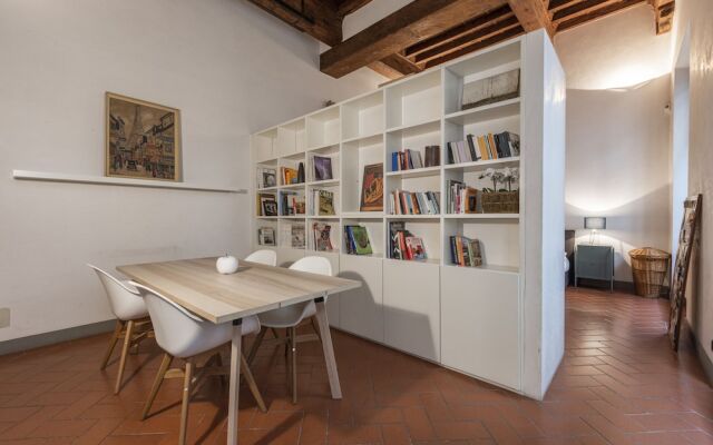 Porta Rossa Modern by Mmega