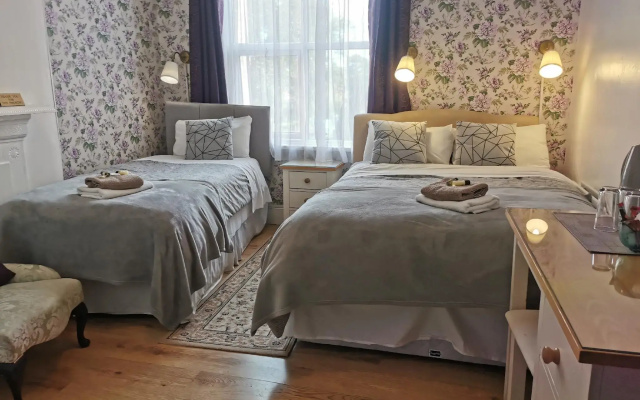 Adams Guest House
