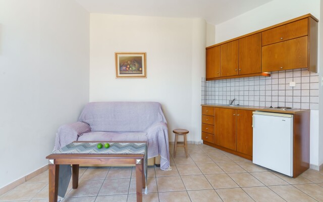 Sunrise Suites