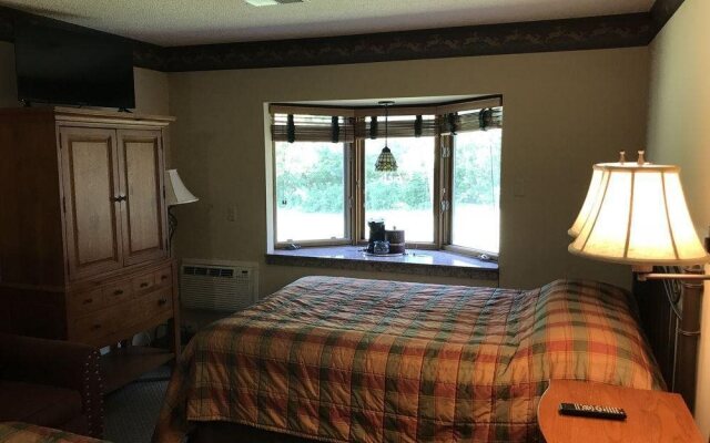 Riverwood Inn & Conference Center
