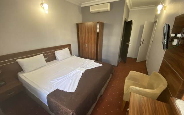Pirotel Hotel