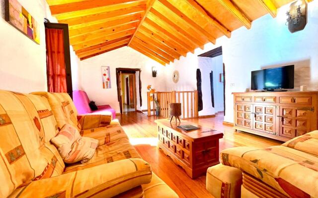 Casa rural con BBQ, Wifi y inolvidable vista a océano, El Hierro