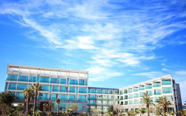 The Four Graces Resort