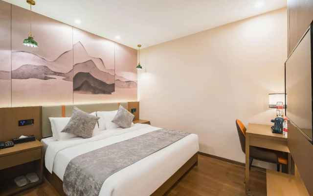 Chonpines Hotel (Beijing Wangfujing Nanluoguxiang Store) – Guest Rooms – Beijing