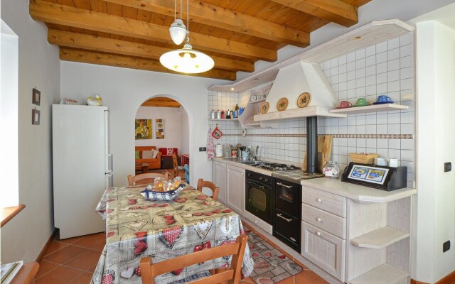 Stunning Home in Cimolais With 4 Bedrooms and Wifi