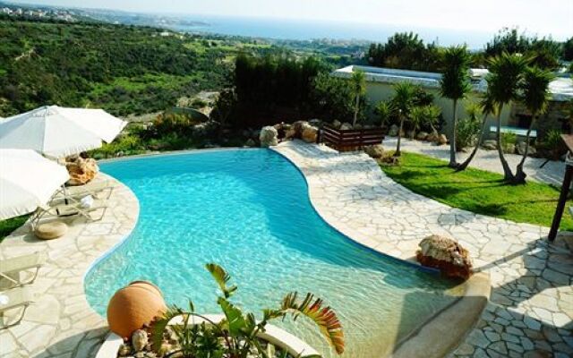 Lithos Holiday Villas