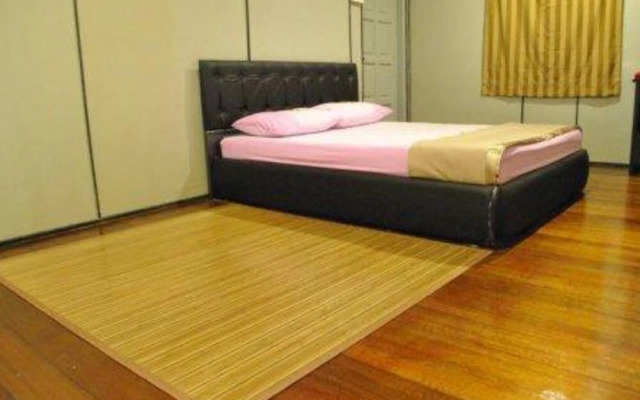 Tiara Atsari Guest House