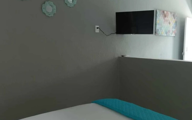 8th Street Suites