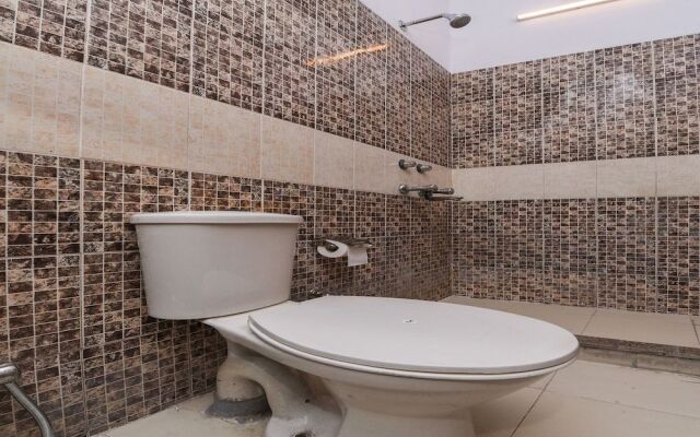 OYO 15625 Royal logix