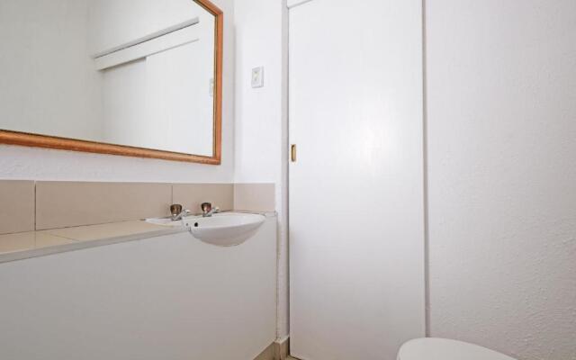 Inn & Out Sandton Park