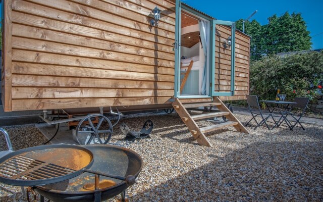 Willow - 1 Bedroom - Amroth