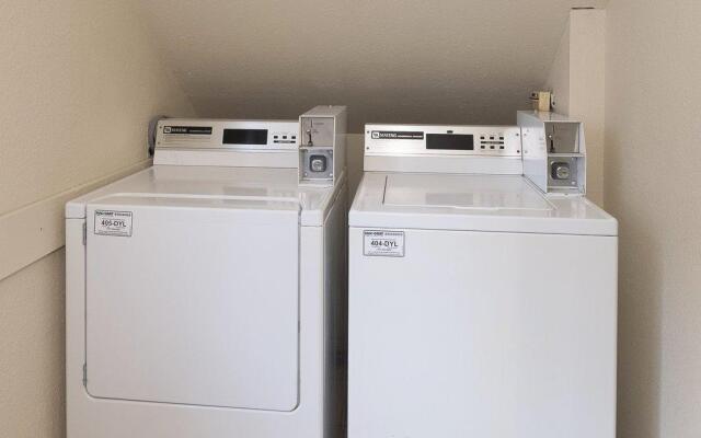 Red Roof Inn Hartford - Vernon