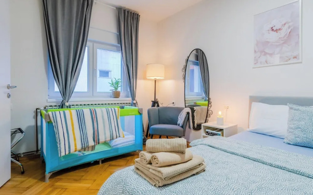 Peaceful Nest In City Center