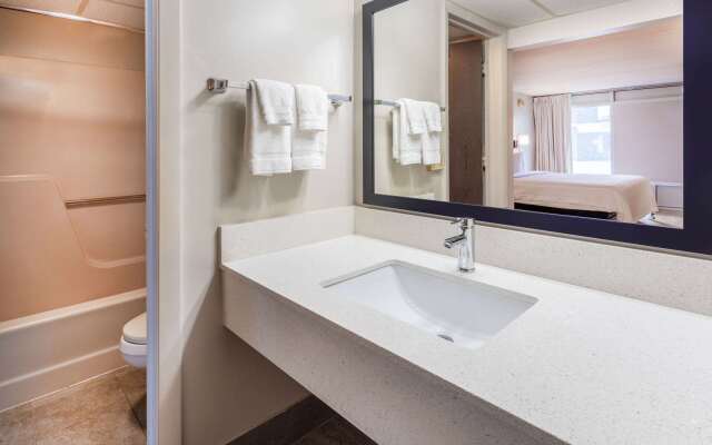 Days Inn by Wyndham Birch Run