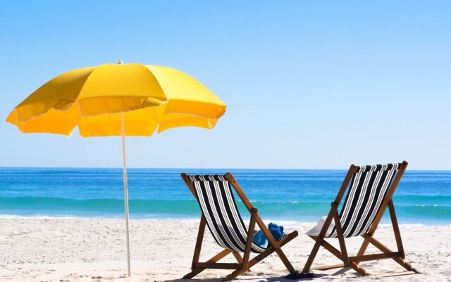 1380 Laurel Grove 3 Bedroom Home by RedAwning