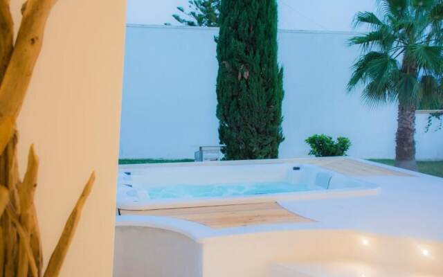 Valentino Luxury Room