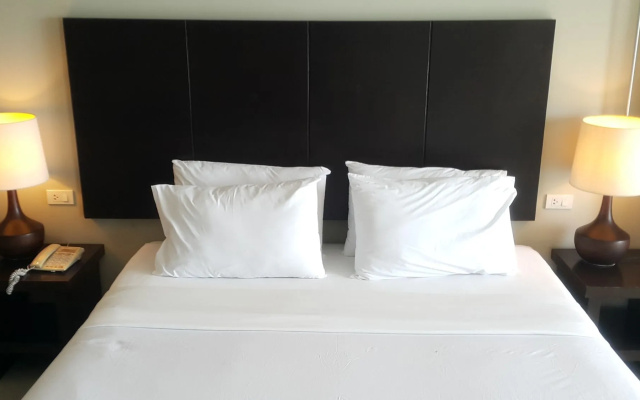 Summer Spring Hotel