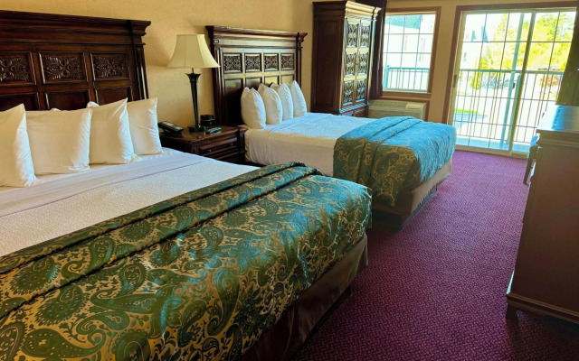 Hamilton Inn Select Beachfront Mackinaw City