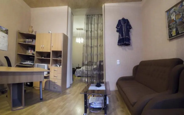 Apartment Old Street Dadiani 7