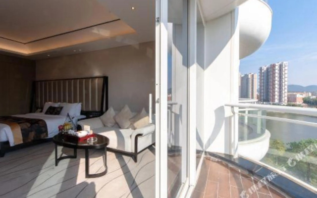 Fanhua Hotel