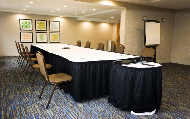 Holiday Inn Express Fremont-Milpitas Central by IHG