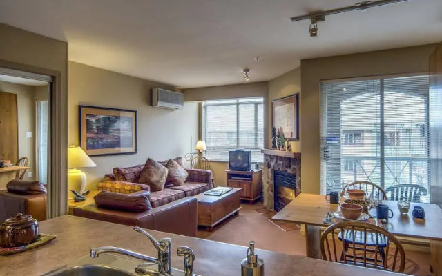 Town Plaza Suites - 2 Bedroom