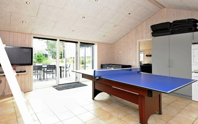 10 Person Holiday Home in Romo