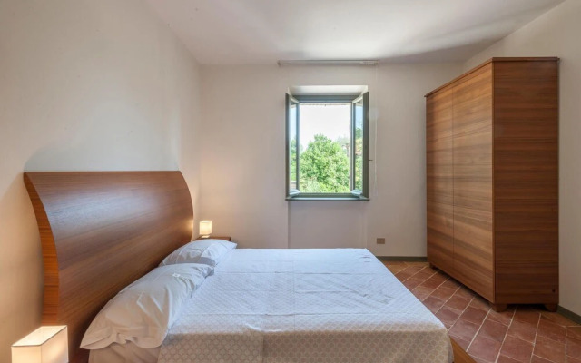 Stunning Apartment in Pesaro With Wifi and 6 Bedrooms