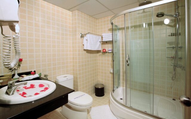 Hanoi House Hostel & Travel