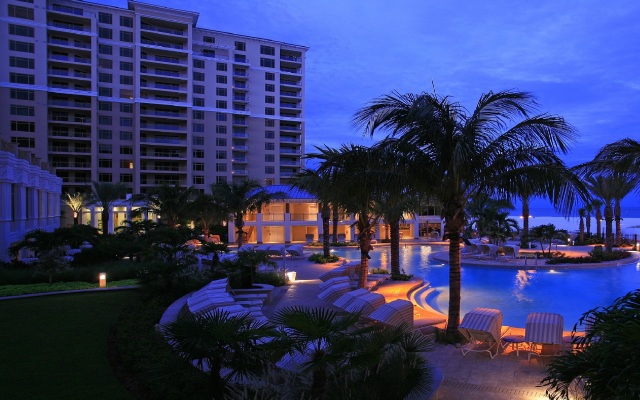 Sandpearl Resort
